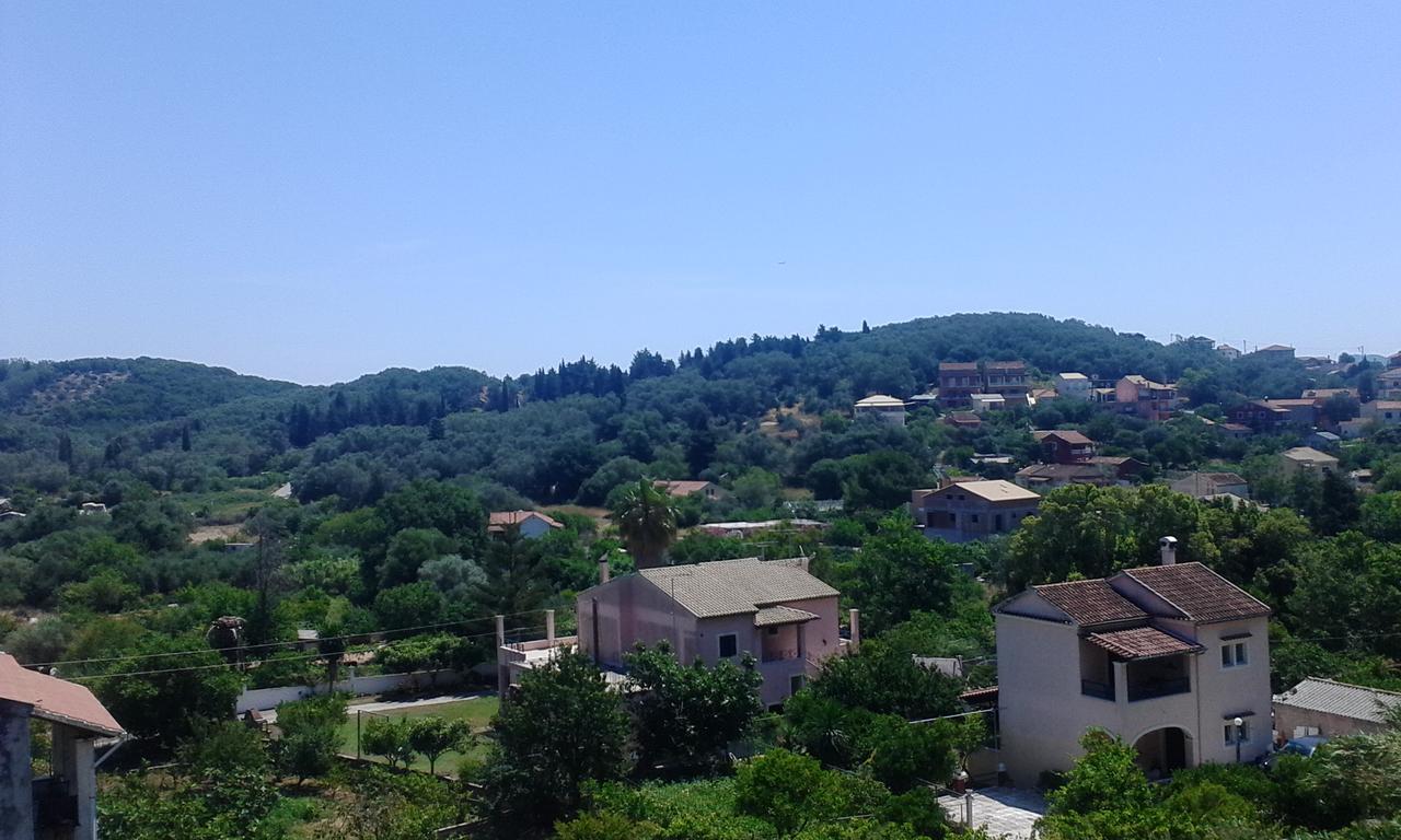 Village House Agios Matthaios  Exterior photo